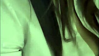 Lety Howl gets fucked doggystyle by the delivery guy in the kitchen 😏