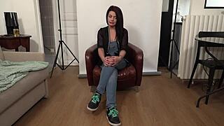 so, how’s this french actress before her scene?