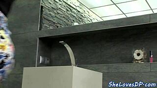 This cocksucking babe gets double penetrated doggystyle before a huge cumshot 😍