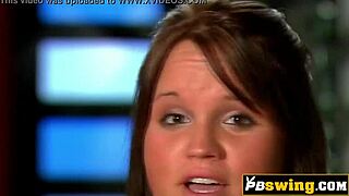 Enjoy Kinky Pool Oral!