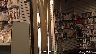 Gloryhole experience with Lexi Lowe