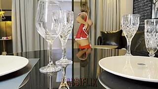 Mamãe Noel dando a bunda gostoso para o bom menino?