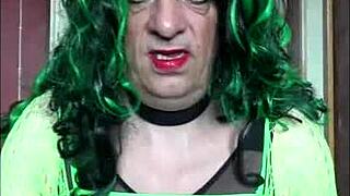 Bi crossdressing sissy would love to meet up with another guy dressed like this just to get anal sex for real.