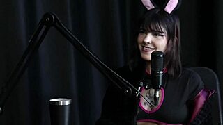 Depois Que Iniciou No Pornô Escolheu Seu Nome Artístico Não Sentiu Dificuldade E Nunca Teve Relação Boa Com O Pai - Yummi Paradise Sheer Red