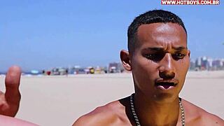 os novinhos cariocas fodendo o c� do turista russo