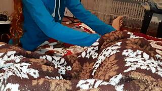 She massaged my feet then smoothly moved to my pussy 😘 - Lesbian Illusion Girls