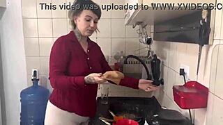 Preparando um cafezinho da manhã daquele jeito especial pra vocês!