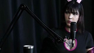 Depois Que Iniciou No Pornô Escolheu Seu Nome Artístico Não Sentiu Dificuldade E Nunca Teve Relação Boa Com O Pai - Yummi Paradise Sheer Red