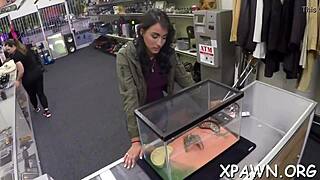 amateur spreads her wet cum-hole wide for rough licking and hardcore pounding in bed