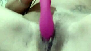 Close-up toy fuck to orgasm in pussy and ass 😍