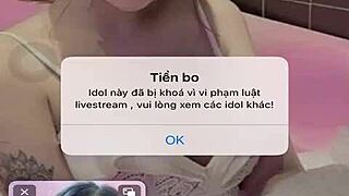 Jin Xinh Bunny performs live show with full face while chatting