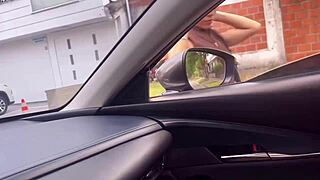 Pequeña Colombiana Follada por Conductor con Mamada Profunda y Coño Estrecho Roto, ¡Pide Crema!