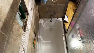 westlloyd chats with water about big cocks