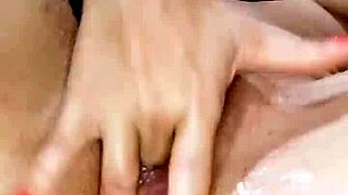 José, this is for you - do you like dirty talk? Come masturbate richly with me for orgasm and squirting.