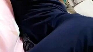 What’s hiding behind that big ass on this pendeja?