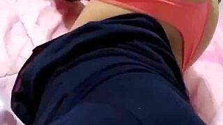 What’s hiding behind that big ass on this pendeja?