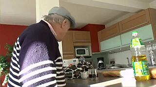 folla con novio y padre 😏