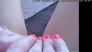 Brookeskye rubs her pussy to orgasm on the rooftop!