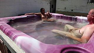 Dayanara In The Hot Tub, What's The Main Event?