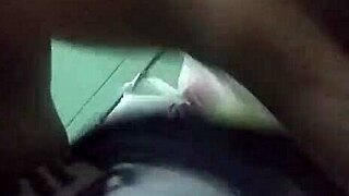 bronha de calça jeans