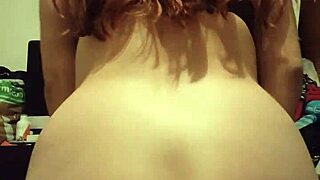 personal gym trainer spreads lots of load inside my pussy for better motivation