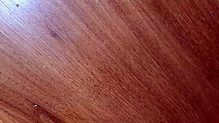 浴缸里和朋友的妓女做爱