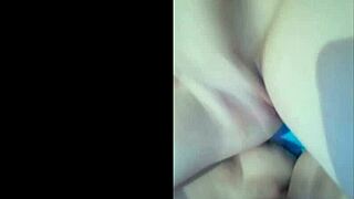 I, Nadejda Kravchenko, am spendin time with my freind on webcam