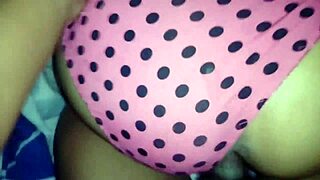 La speranza si basa sulla speranza sul sesso, su una tenera pallina per crescere 16 centimetri: Sexy Latina babe enjoys her boyfriend’s big penis in amateur video