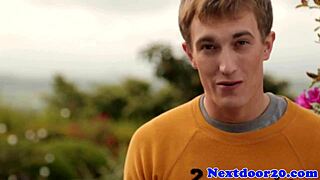 Gaysex Athletic Stud Wanking In The Bath