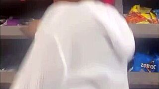 have you seen keisha minaj twerking her big ass in the deli