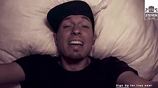 i love fingering my shaved gothic pussy