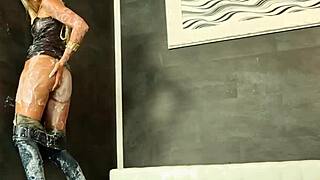 Stripper blonde adult girlfriend masturbates her can through the glory hole
