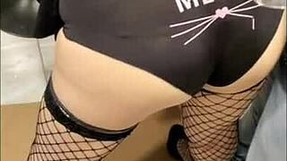 mexican prostitute wants her ass groped and oiled up 😏