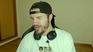 this girl knows she's in mature marionette fantasy 😏