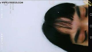 look at this asian girl's wet pussy play