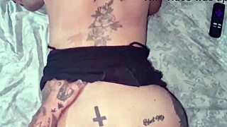 se la mamo y terminamos cogiendo de perrito