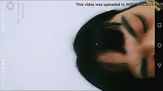 look at this asian girl's wet pussy play