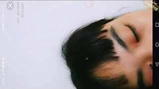 look at this asian girl's wet pussy play