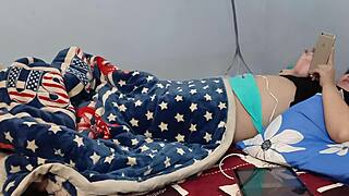 Pregnant Woman Uses Dildo For Deepthroat