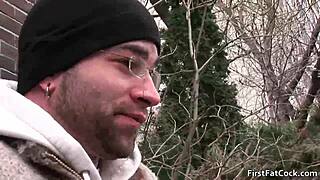 INTENSE HOT GAY THREESOME FUCKING