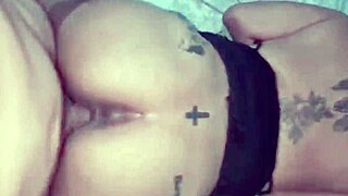 se la mamo y terminamos cogiendo de perrito