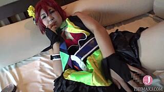 Hentai cosplayerka víta juniora do intenzívnych orálnych a jazdeckých relácií