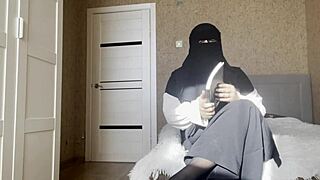 Arab milf with big ass gives jerk off instructions while massaging and orgasming 😍