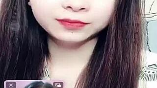 Jin xinh bunny live show full face while talking