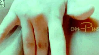 Closeup amateur pussy fingering & rubbing