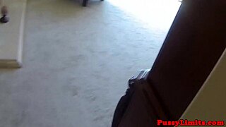 throating ebony slut likes it rough