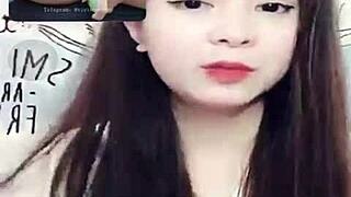 Jin xinh bunny live show full face while talking