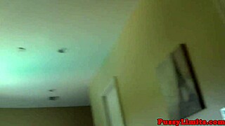 throating ebony slut likes it rough