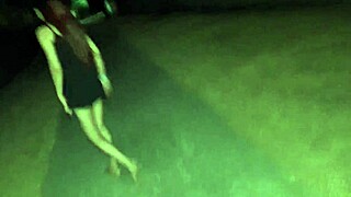 Look at that small waist ass in public without panties!