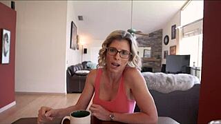 Videos of a hot solo massage with a mature woman and a blonde housewife